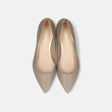 予約：2026SS：アクセントヒール フラットシューズ（4797）グレージュ