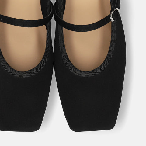 予約：2025AW：スクエアトゥ メリージェーン フラット（m10310）ブラックサテン